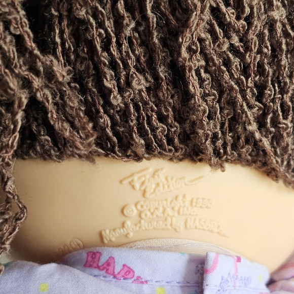 Rare 1990 First Edition Hasbro Cabbage Patch Curly Blue Eye Birthday Party Doll - Picture 13 of 16